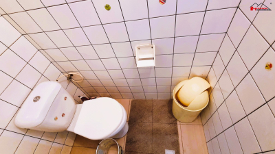 Rodinný dům 2+1 a 4+1, k bydlení nebo jako ubytovna, pozemek 236 m2 #8