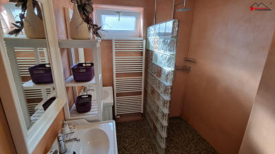 Rodinný dům 5+kk se zahradou a garáží, po část.  rekonstrukci, CP 165 m2, k pronájmu #15