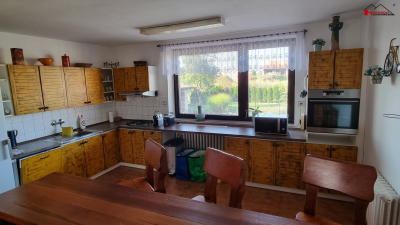 Rodinný dům 5+kk se zahradou a garáží, po část.  rekonstrukci, CP 165 m2, k pronájmu #5