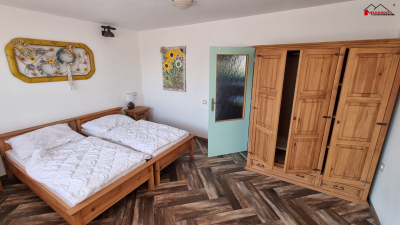 Rodinný dům 5+kk se zahradou a garáží, po část.  rekonstrukci, CP 165 m2, k pronájmu #8