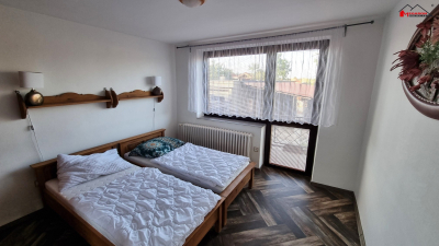 Rodinný dům 5+kk se zahradou a garáží, po část.  rekonstrukci, CP 165 m2, k pronájmu #11
