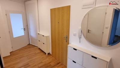 OV 2+kk s balkónem, zděný, vlastní topení, po rekonstrukci, 2.NP/6 , 57 m2, k pronájmu #9