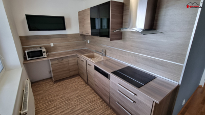 OV 2+kk s balkónem, zděný, vlastní topení, po rekonstrukci, 2.NP/6 , 57 m2, k pronájmu #1
