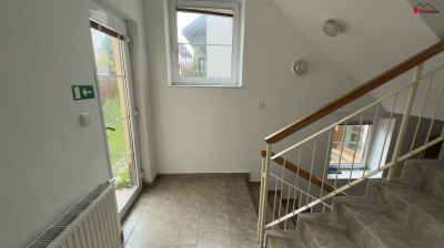 Třípodlažní dům – suterén, prodejna, byt -  celkem UP 227 m2 , k pronájmu #11