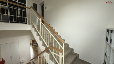 Třípodlažní dům – suterén, prodejna, byt -  celkem UP 227 m2 , k pronájmu #5