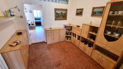 Rodinný dům 3+kk a 4+1, garáž, zahradní domek se sklepem, zahrada,  pozemek 357 m2 #14
